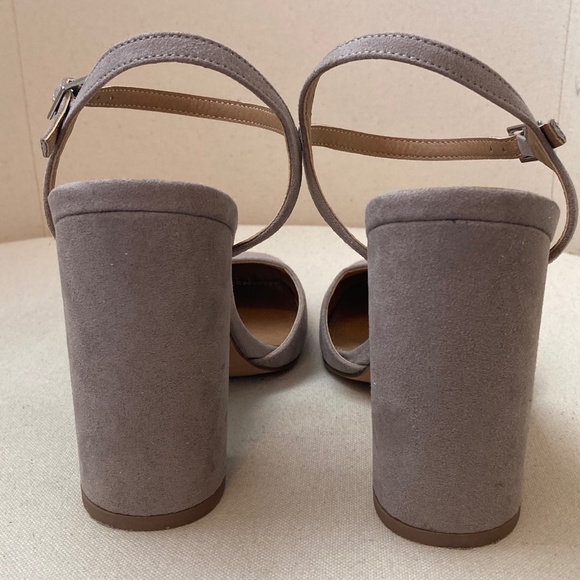 ASOS Grey 'Penny' Block Heels - Picture 4 of 7